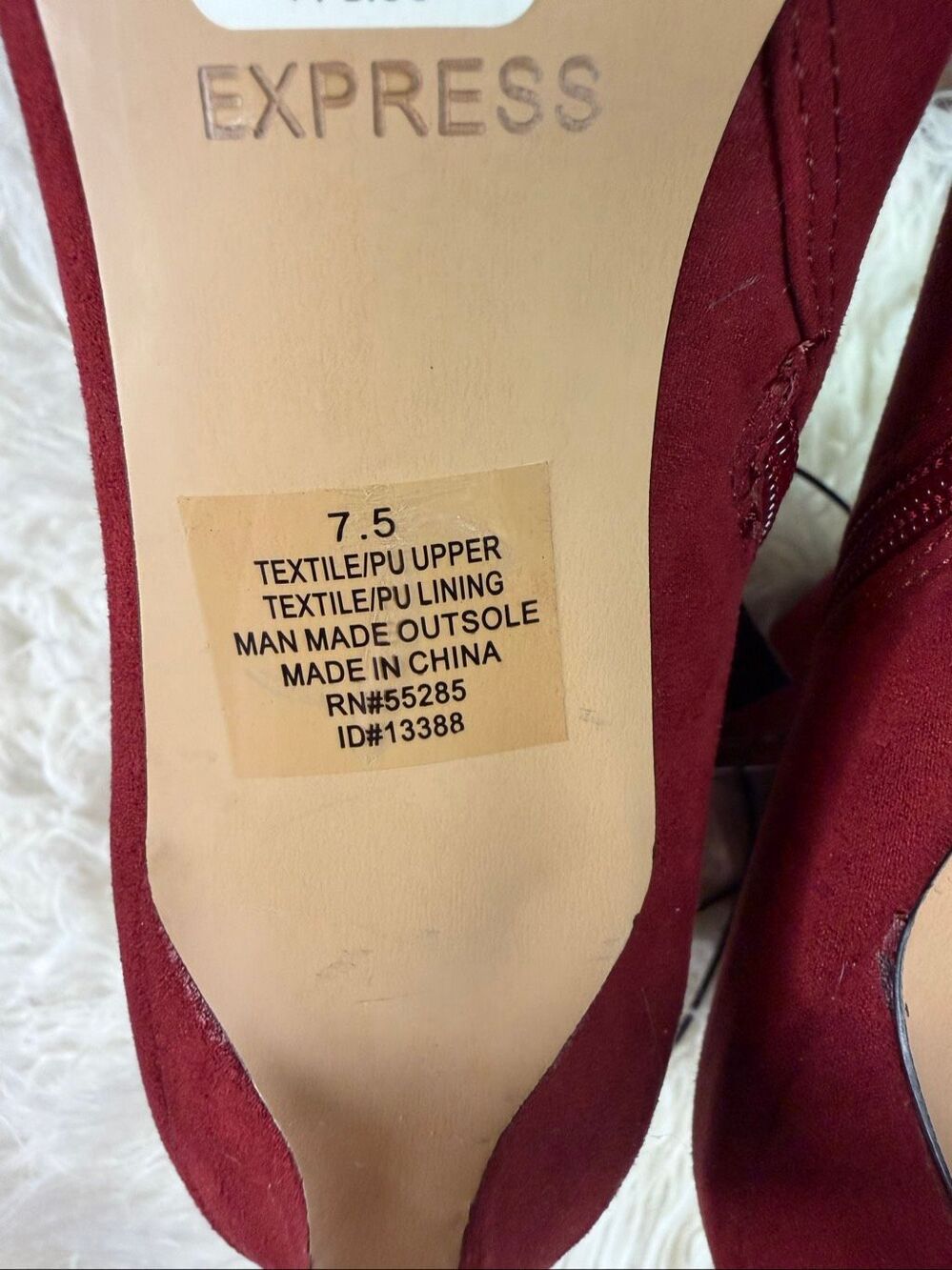 Express Women’s 7.5 Burgundy Suede Ankle Boots Pointed Toe Kitten Heel Y2K - Picture 8 of 9